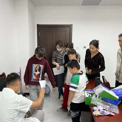 东明县残联开展肢体残疾人适配假肢、矫正鞋活动