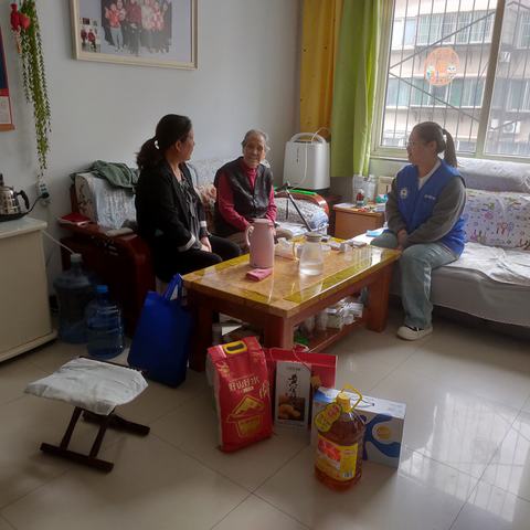 【城南社区】“蓝丝带家家通”九九重阳节 浓浓敬老情