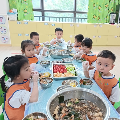 美味的钵钵鸡——吉的堡湾流海幼儿园