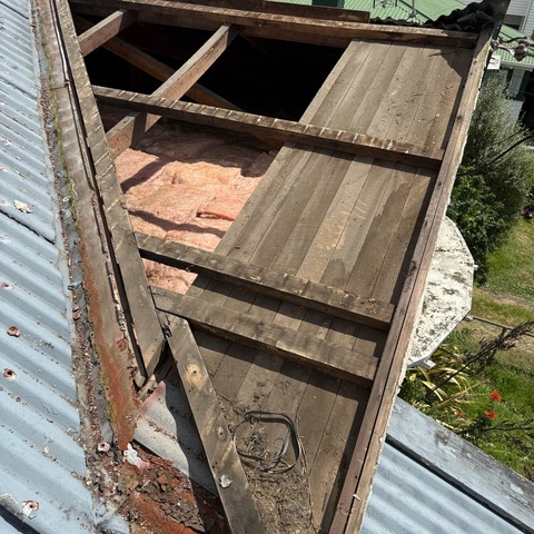 Roof 维修