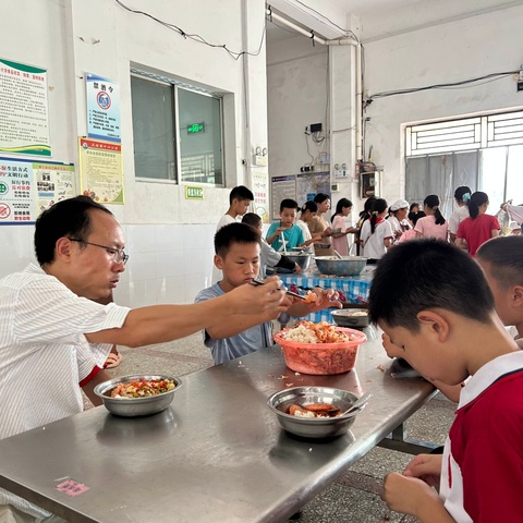 9月6日大石桥中心小学行政值日简报