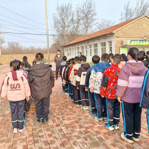 “红色书籍伴我成长”青县流河镇姚庄子小学读书活动