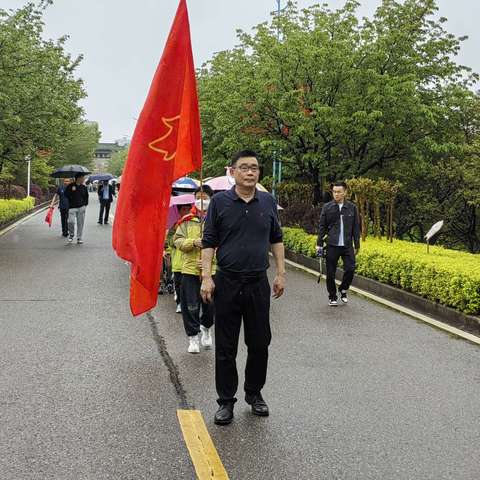 洪湖市第二小学 “清明祭英烈，传承爱国志” 主题实践活动