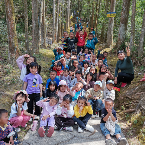 笑靥踏春行，不负好韶光——三角岩小学春季春游活动