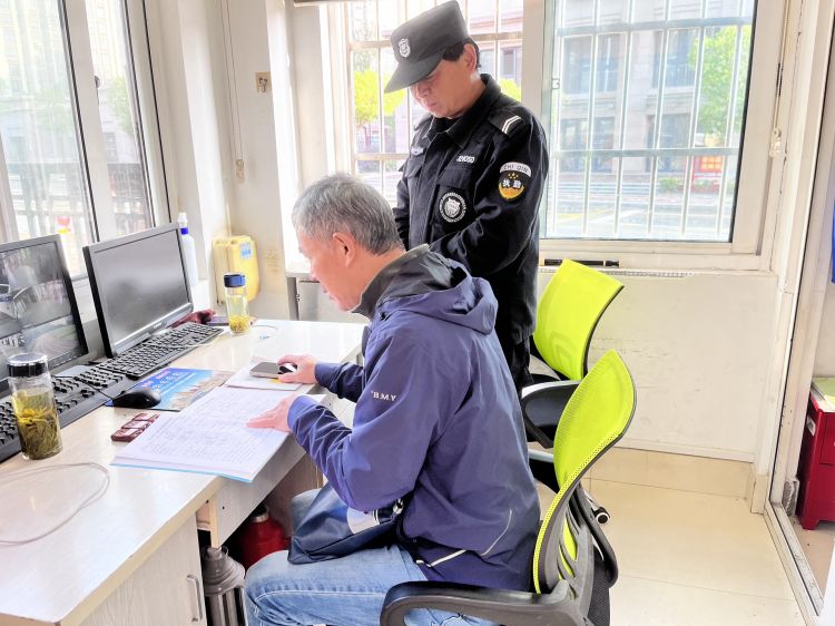 简篇-【灵美龙小·督学】督学进校园,督导促发展——11月份“作业·考试·健康”专项督导