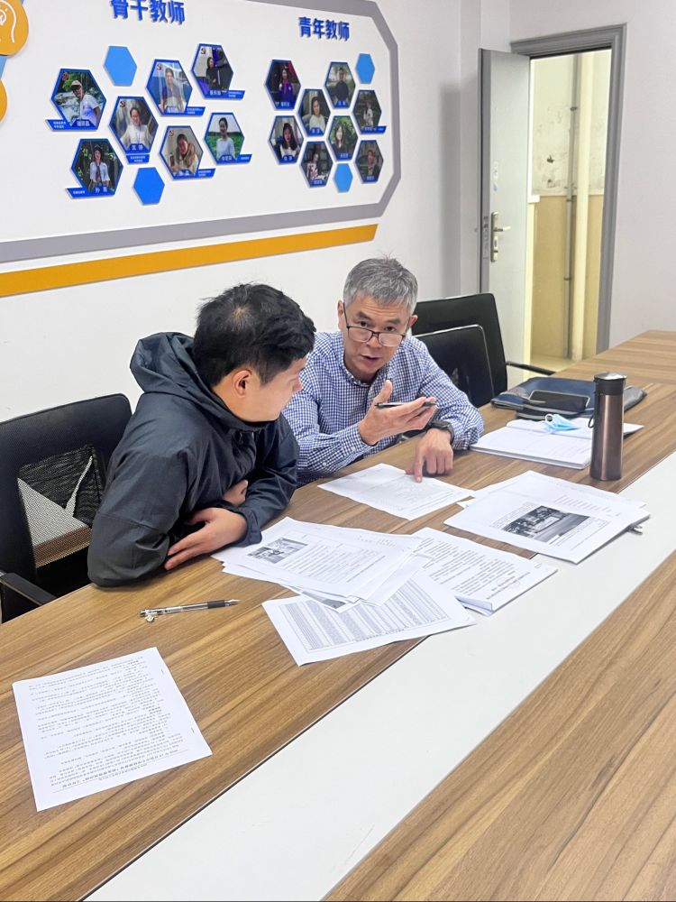 简篇-【灵美龙小·督学】督学进校园,督导促发展——10月份“校务管理”专项督导