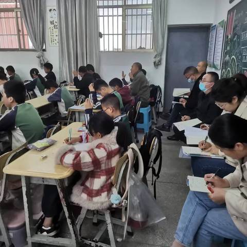 随风而起，不负春光--记尹旗堡小学数学教研活动