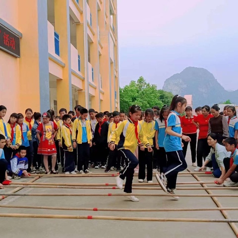 “传承民族文化 展示壮乡风采”——武宣镇对河小学庆祝三月三活动