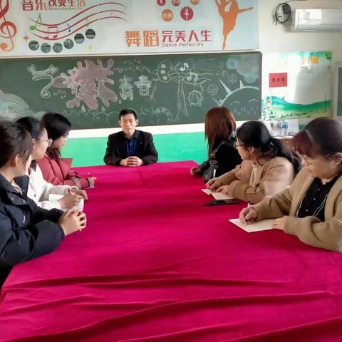 香城固镇中心校积极开展消防安全培训工作，筑牢校园安全的“防火墙”