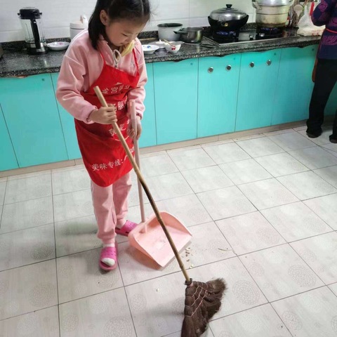 “传承文明，劳动最美”圣灯镇乐只小学五一劳动节主题教育活动