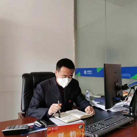 集结力量 全面出击，党旗在疫情一线高高飘扬