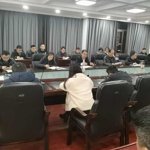 县政府办召开2021年度评优评先工作会议