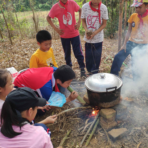 齐动手，勇实践，懂生活        ——记良垌镇象路小学秋游野炊研学活动