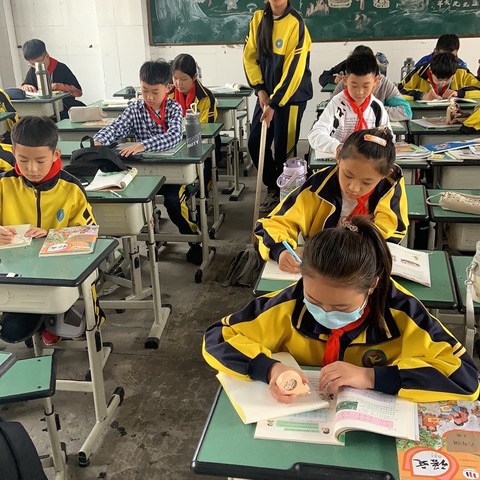 四.十一中队期末参评美篇