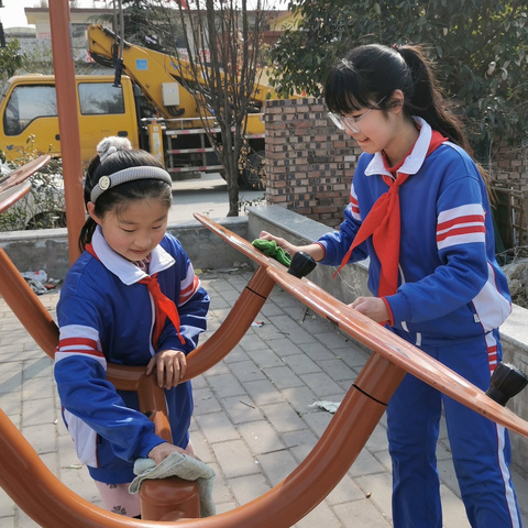 雷锋精神永不忘，学习雷锋在行动 ——南小河小学学雷锋活动纪实