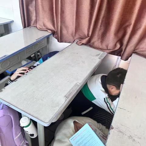 防震演练筑安全，知识守护伴成长 ——卫辉市第四完全小学防震安全演练纪实