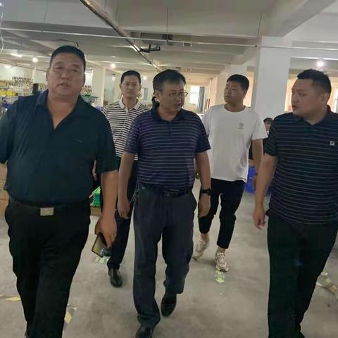 县政协副主席王瑞岭到南双庙镇开展“进百村、入百企、访民情、助发展”调研活动