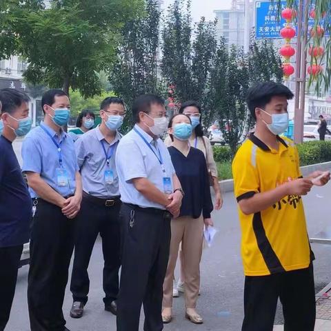 县政协对县主城区核酸检测采集点和县医院新区建设运营情况进行视察调研