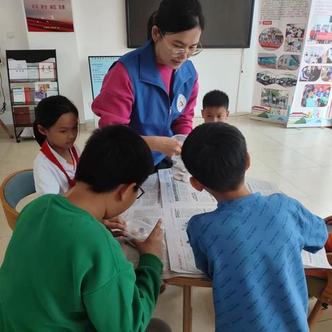 红旗镇社工站开展“小手大世界，手工伴成长——儿童能力提升小组”活动