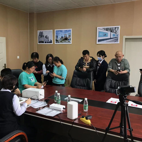 阳山支行外拓开卡营销动态