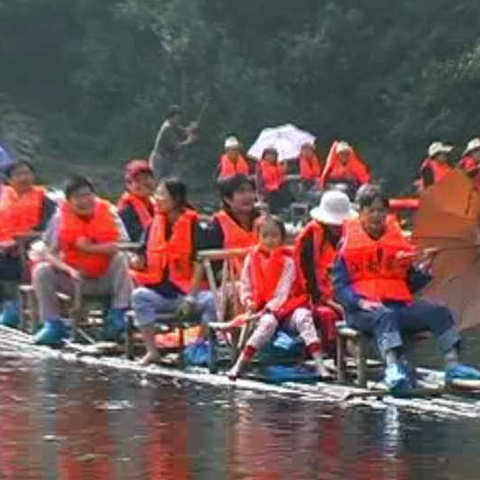 2001年原福空后宣传队部分战友徽水漂流