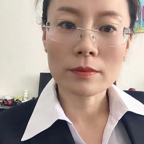 爱心育桃李 奉献铸师魂——记遵化市第二实验小学教师尹丽燕