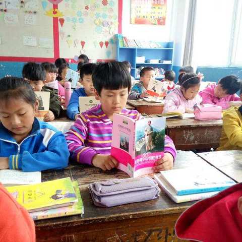 崇尚英雄  精忠报国