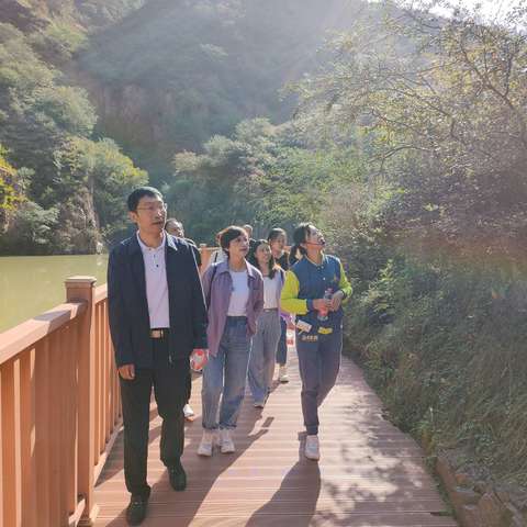 宣化区政协文史委调研我区桑干河大峡谷景区旅游开发情况