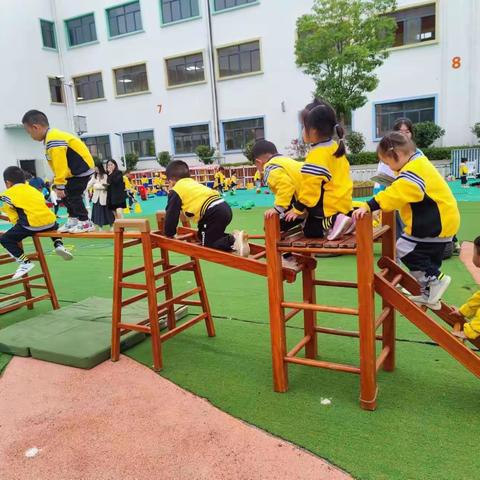 “参观交流促发展，观摩学习共成长”——山砀镇中心幼儿园教师赴乐安县幼儿园观摩学习纪实。