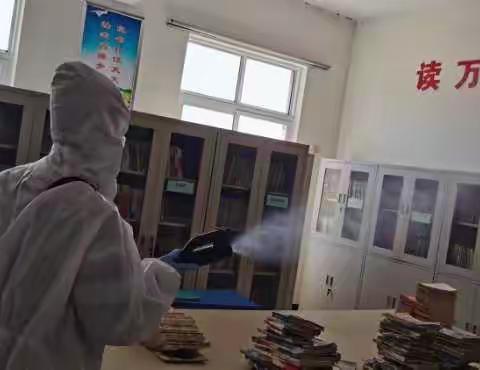 携手抗疫情 一起向未来—马头小学党支部一月份“5 N”主题党日活动