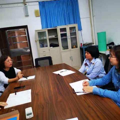 第五周侨中初中信息组科组活动