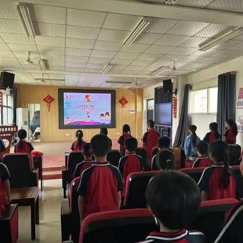 我们加入少先队啦！