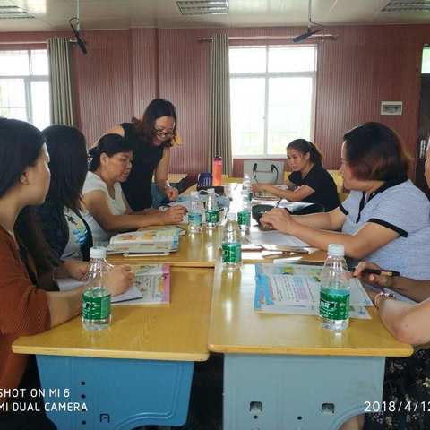 集思广益促 教研 一心一意为教学--三亚市育才中心学校举行2018春季学期全区小学英语第二次集体备课