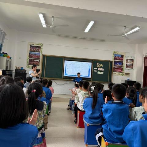 “音”韵之美，“乐”享成长———息县第十一小学体艺组教研活动