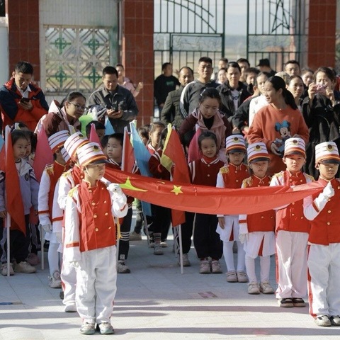 【奥运星光·点亮童心】横州市那阳镇中心幼儿园第八届亲子运动会