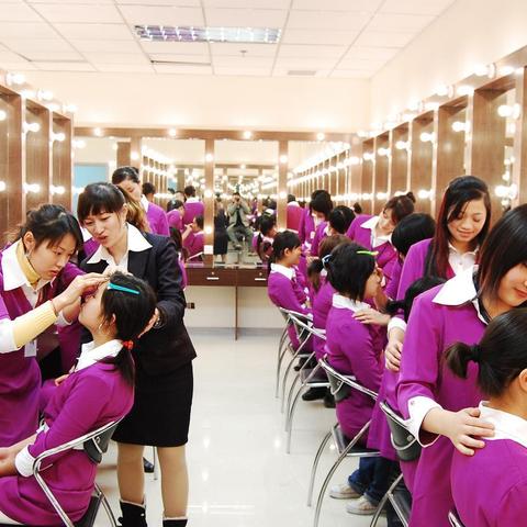 巴彦淖尔职业技术学校美容美发专业招生简章