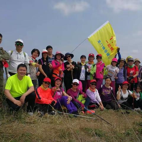 三月踏青，齐赏通天蜡烛