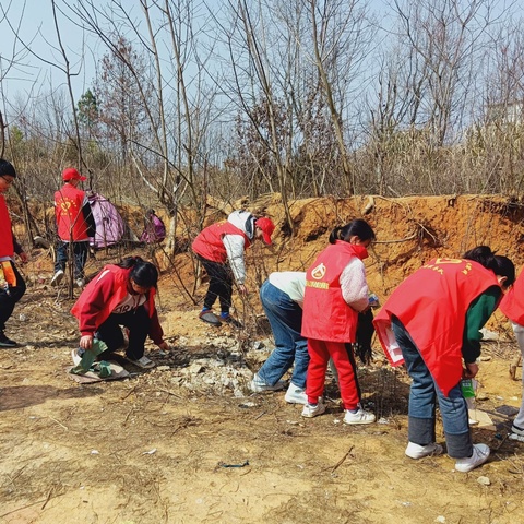 学习雷锋精神，做新时代小榜样