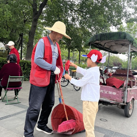 小小劳动者  大大爱心家 ‍漯河市直幼儿园大二班劳动实践活动