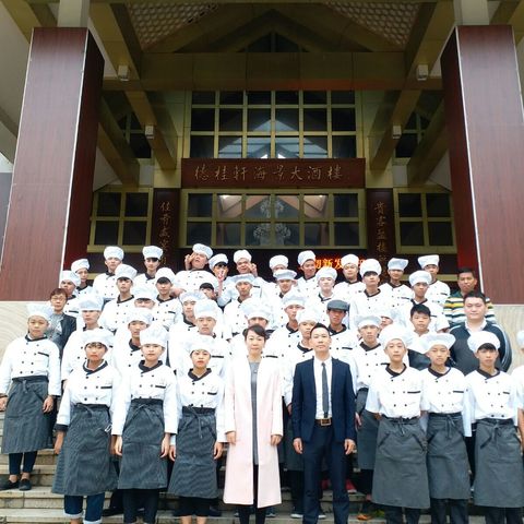 走进优秀企业 亲近职业岗位 -----之跟岗实践篇