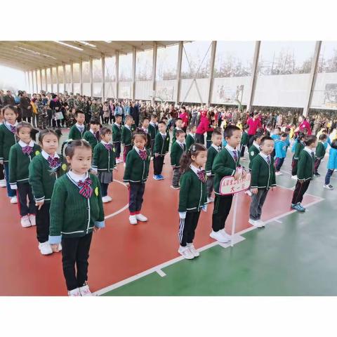 👫👬👭 大兵小将齐上阵，小小火苗勇学军