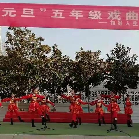 戏曲艺术源远流长                                         子弟少年传承发扬