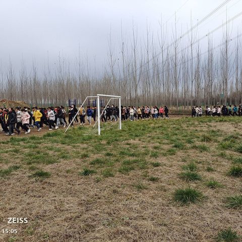 凝心聚力   绽放精彩---利口小学拔河比赛