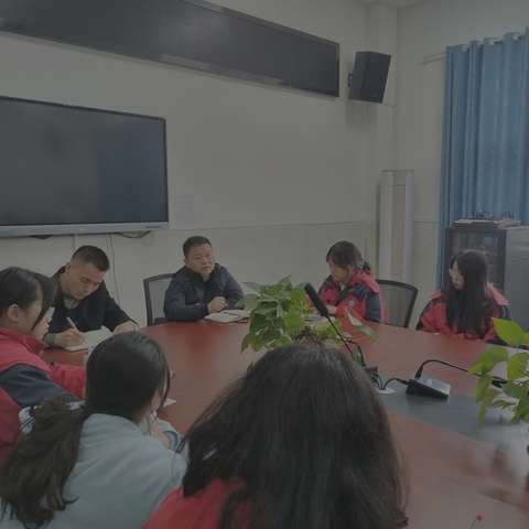 “以东风化雨之情，领春泥护花之意”，邵阳县思源学校实习教师成长记（一）