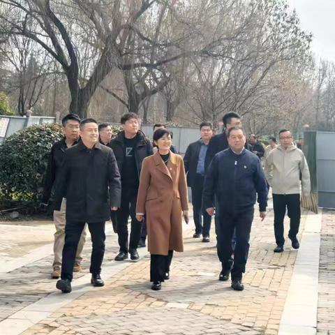 省生态环境厅监测处结合主题党日活动对分局省控环境空气智慧站房建设及新实验室建设进行调研