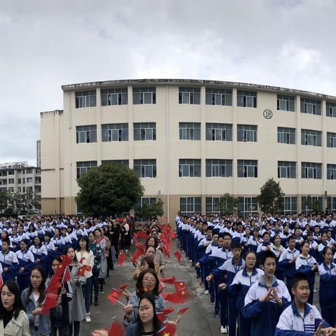 “喜迎国庆 歌唱祖国”，冠达师生在行动！