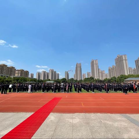 让青春在奋斗中闪光——南湖学校教育集团举行2021年八年级青春仪式