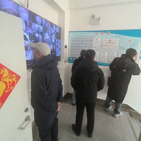 严督细查筑防线 守护师生“舌尖安全”