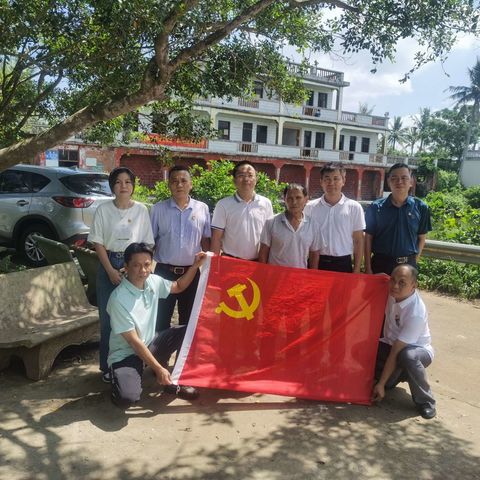 市城郊社机关党支部开展向优秀共产党员张黑弟学习主题党日活动