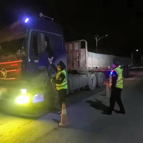 零容忍守平安！舞钢市交通运输综合行政执法大队联合开展货运车辆违法“超限超载”专项治理行动